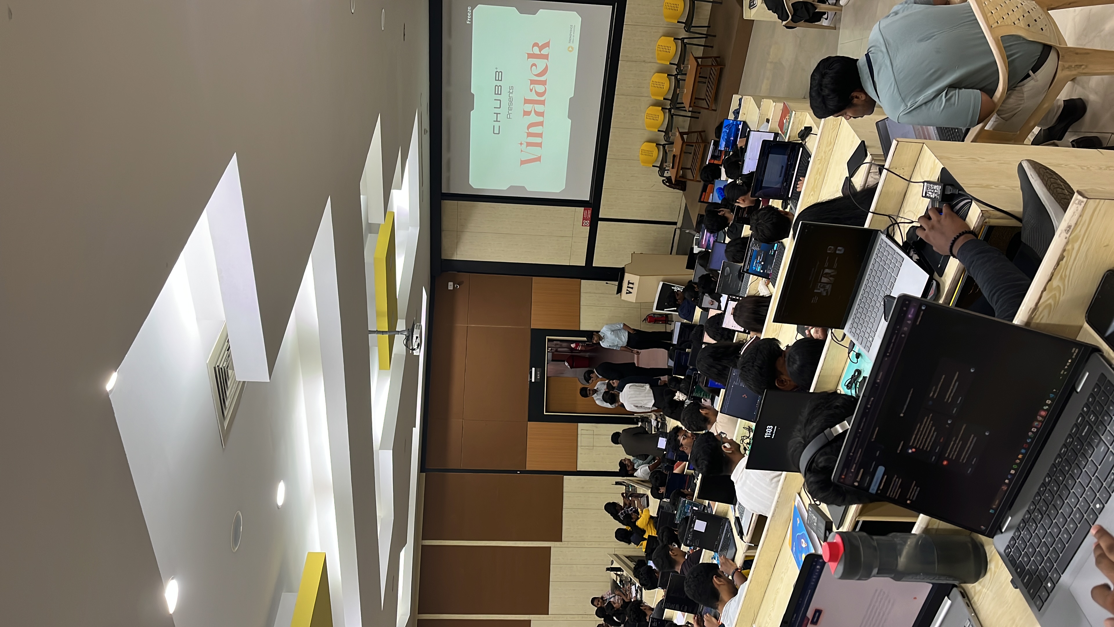 VinHack memory 10